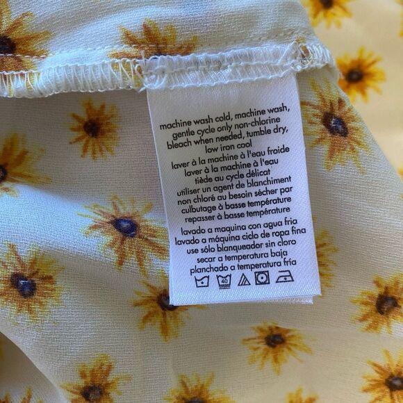 Revolve Crop Top Blouse L Ivory Floral Billow Sleeve Cottage Coquette Dainty - Picture 8 of 9